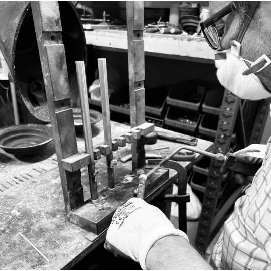 egyedi olasz rez szerkezet gyartas klasszikus furdoszoba kiegeszitok.jpg